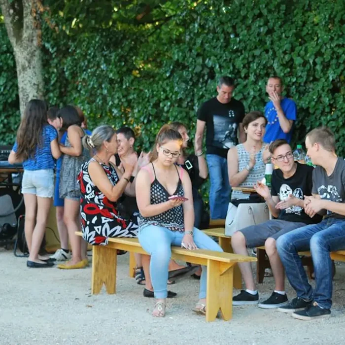 Retiring from Musique en Herbe/Entertaining the Goonans